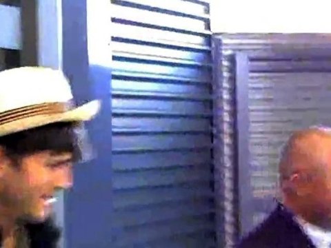 SNTV - Splash Celebrity News Beat