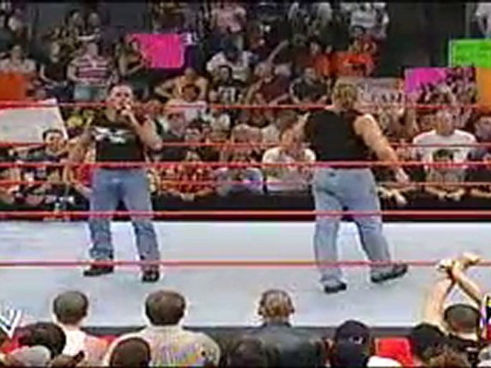 DX Reunits- Triple H bertrays Shawn Michaels