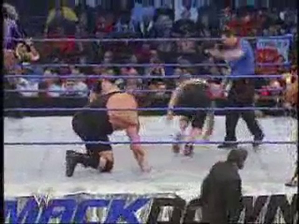 SmackDown 2005-Mysterio & Cena vs. Chavo Guerrero & Big Show