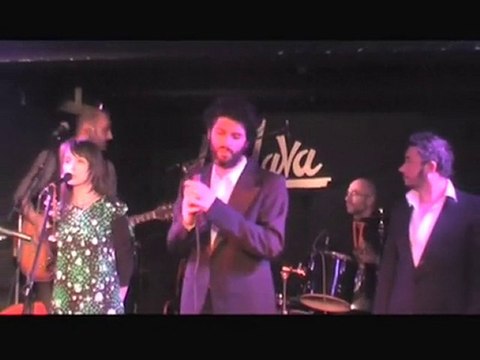 Tante Hortense - L'âne ( au dessus de la femme )