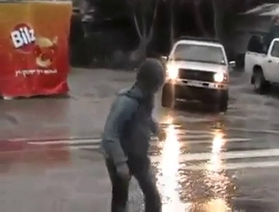 Arabaların Su Sıçratmasından Nefret Edenler