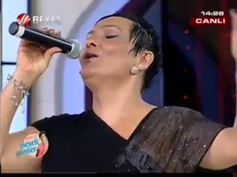 Zerin Evci Ayşen İle Neşeli Günler'de