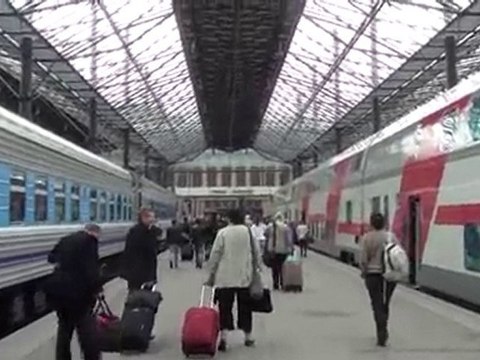 85.takaとkayoの世界旅行★サンクトペテルブルグ→ヘルシンキinフィンランド到着　世界遺産　動画