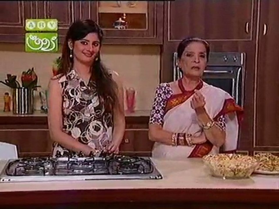 Tehreem Zuberi, Sleeveless Beauty Queen