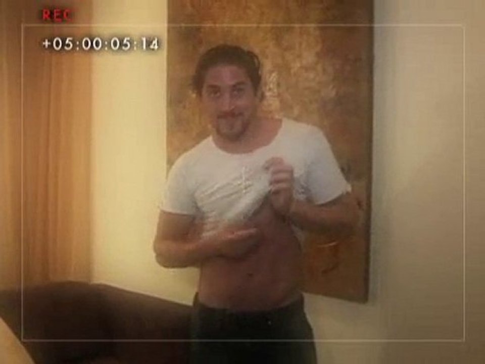 Jonathan Islas tease