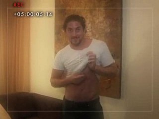 Jonathan Islas tease