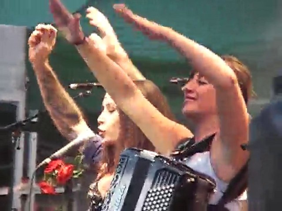 Olivia Ruiz . 2 septembre 2010 à DIJON