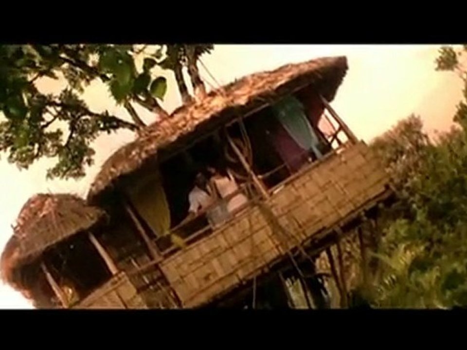 Akkam Pakkam Kreedom 720p [HD]