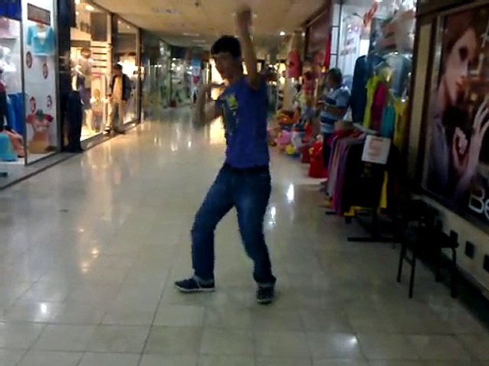 !!!_ŞeHzAdE_TeCkToNiK_ElEcTrO_DaNcE_!!!