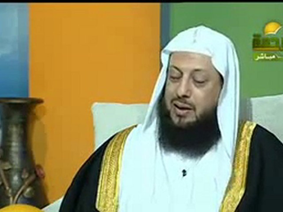 قراءة القران في المقابر