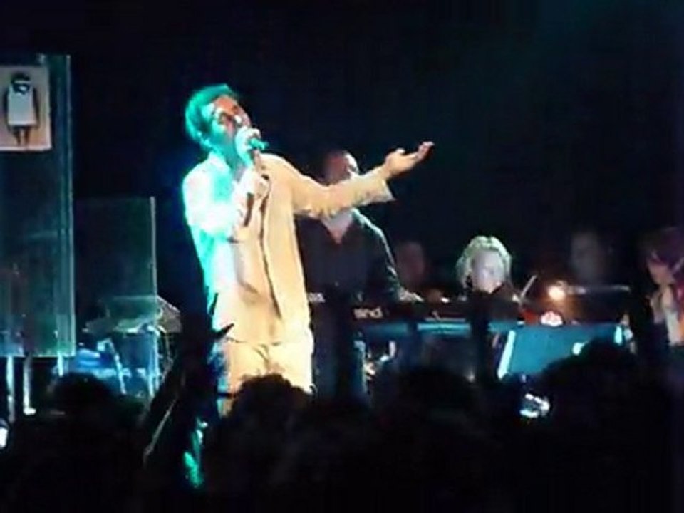 Serj Tankin - Borders are @ Bataclan Paris 30 Août 2010