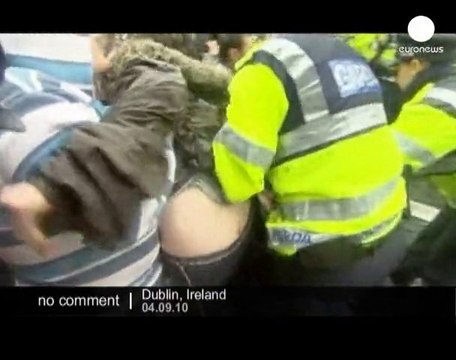Blair pelted with eggs at Dublin - no comment