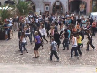 FLASHMOB KUDURO 2010 PLACE DE LA REUNION MULHOUSE