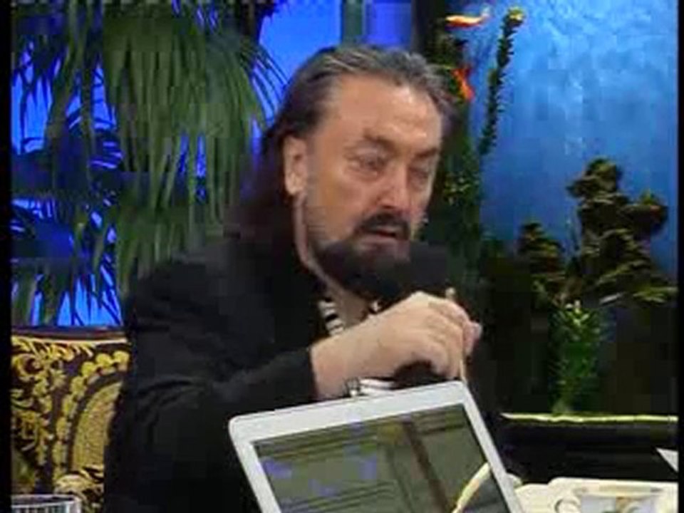 Adnan Oktarın taha akyol hakkındaki görüşleri
