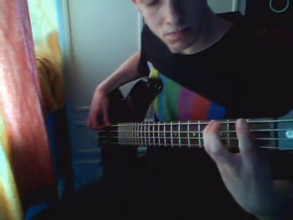 Boxxy - Love and trolls Bass Cover