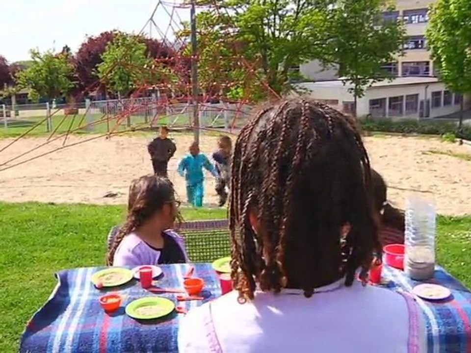 Water Aids : Sables Emouvants -Youtube Young Lions (48 Hour