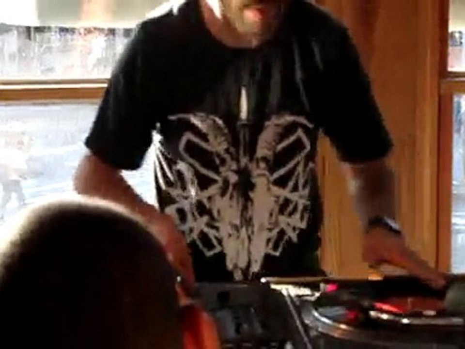 A-Trak at FatBeats