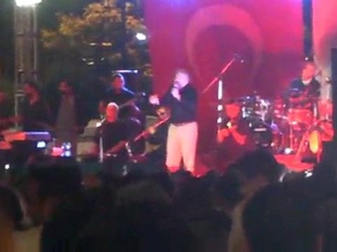 VOLKAN KONAK KONSERİ =)