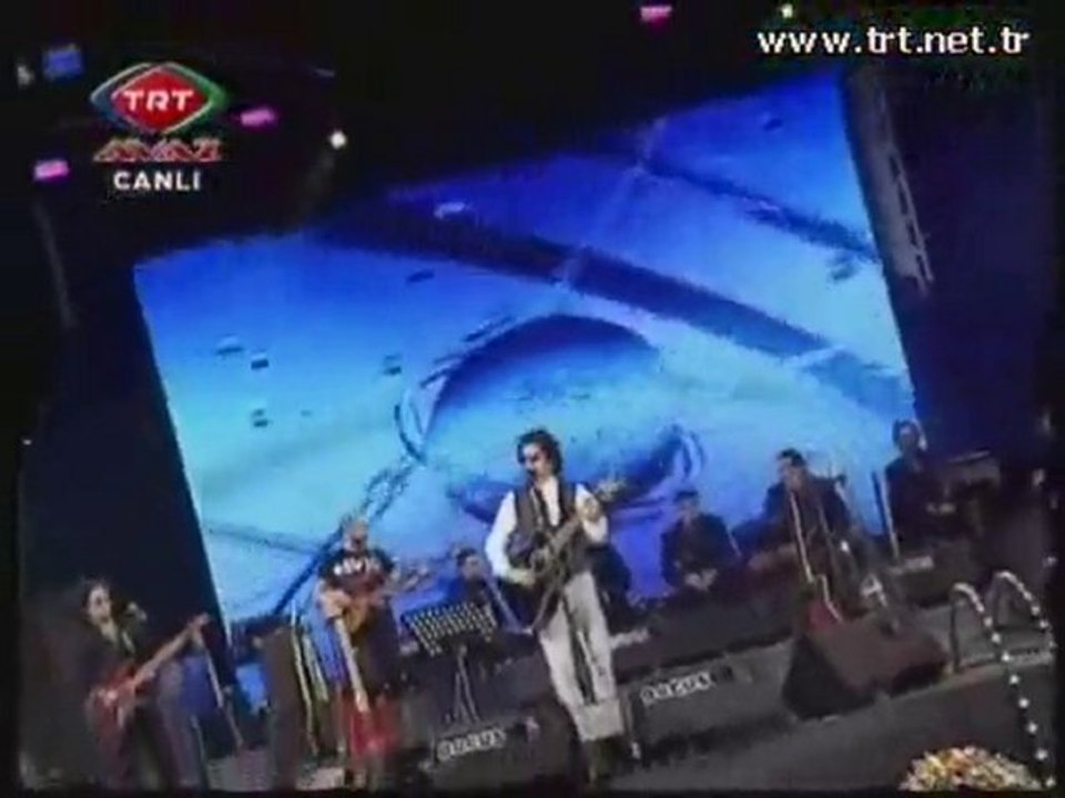 Ayna'dan yansıyanlar - Cânâ Rakibi Handân Edersin