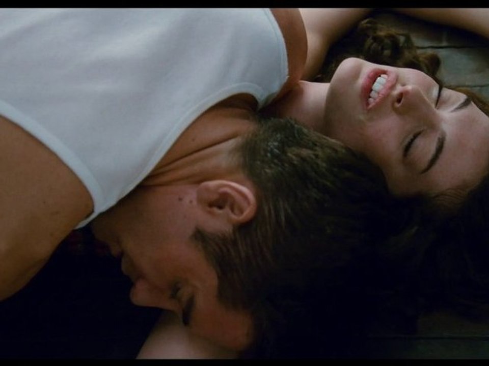LOVE AND OTHER DRUGS - Trailer (HD 1080p)