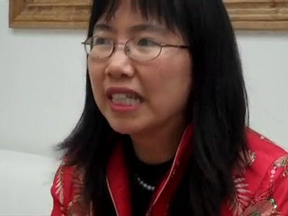 Perry Chen & Zhu Shen - Outside the Studio