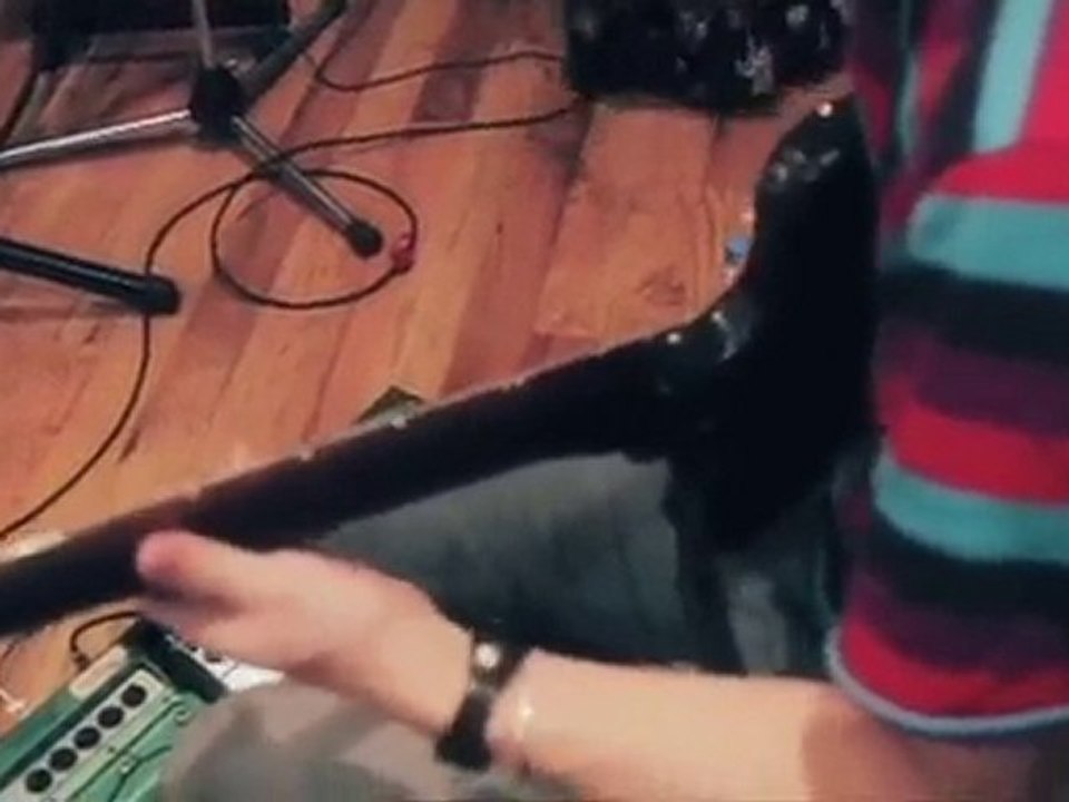 Bitch [PV]