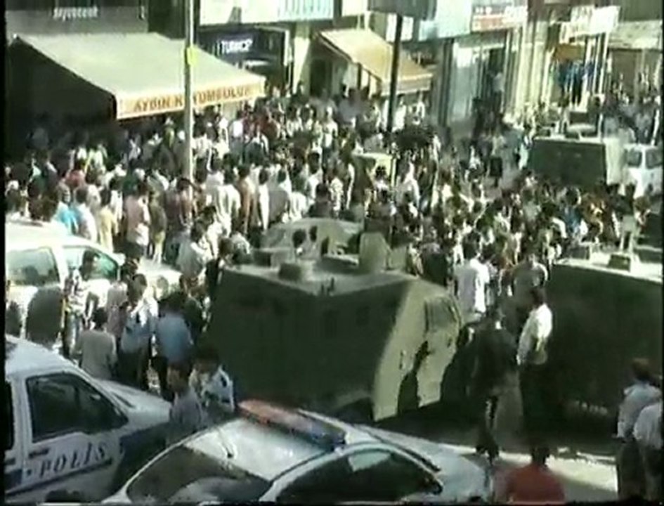 Hakkari trafik gerginliği - YÜKSEKOVA HABER