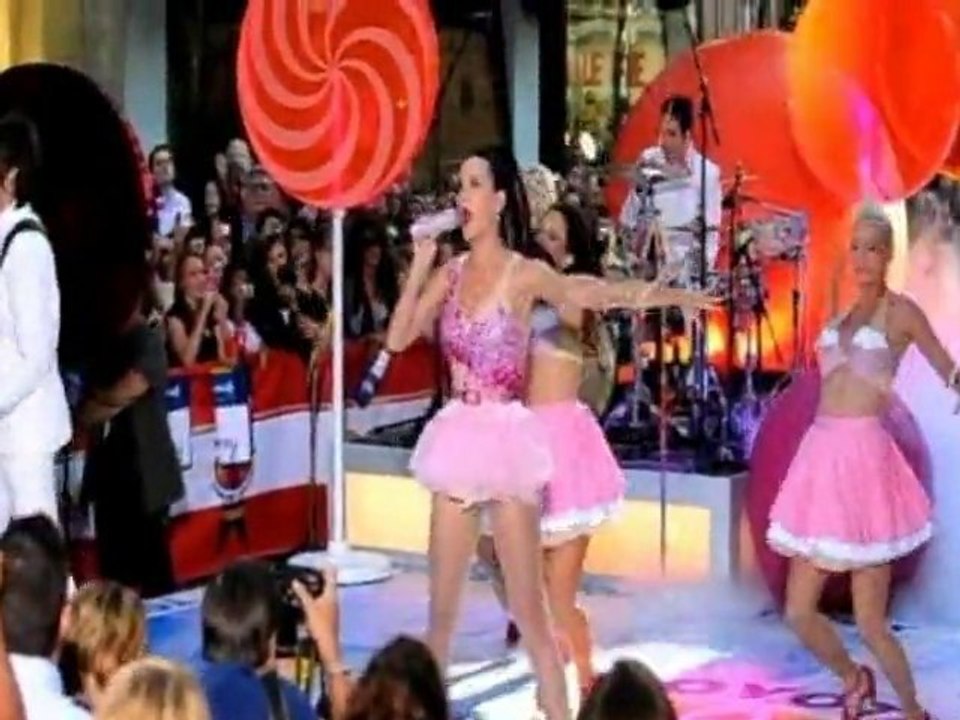 SNTV - Exklusiv: Katy Perry Bi-Kontinental