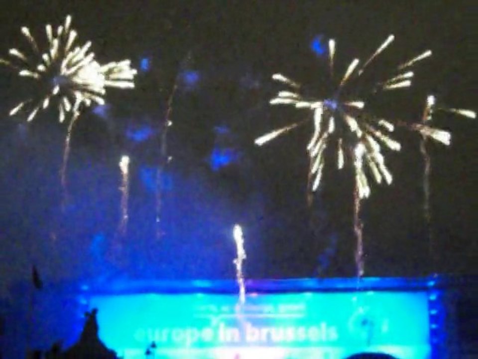 Feu d'artifice Fète National Belgique 21 juillet 2010 part 1
