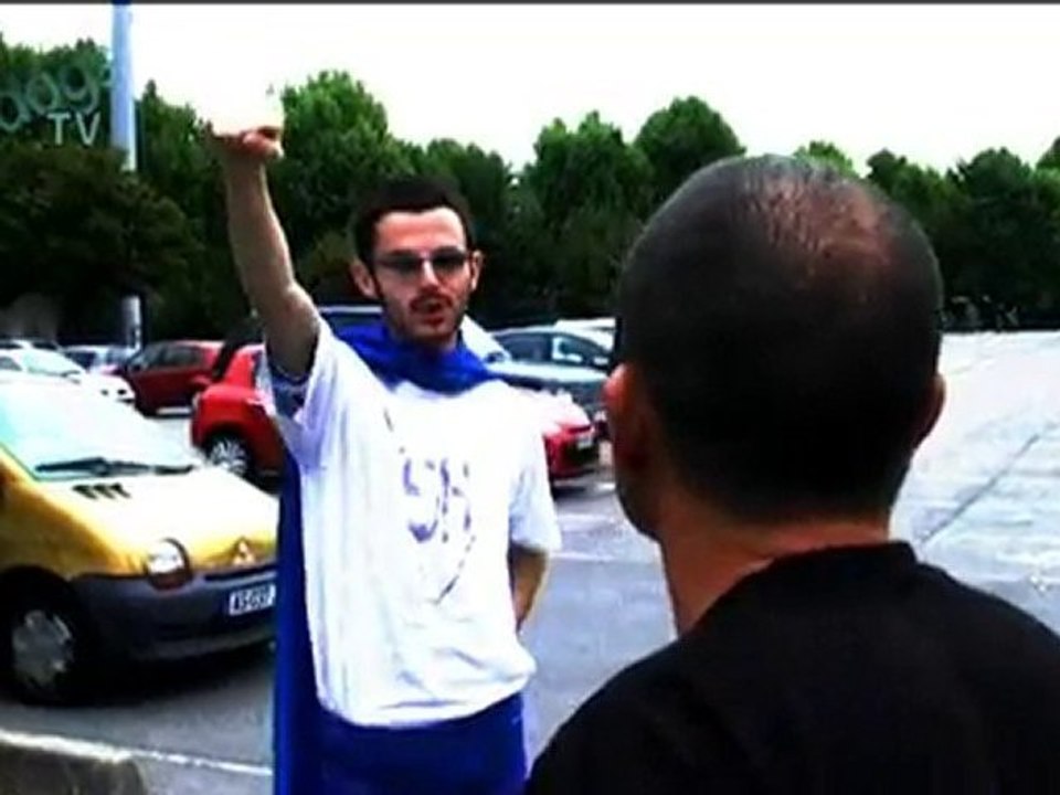 Super Hotdog's coming