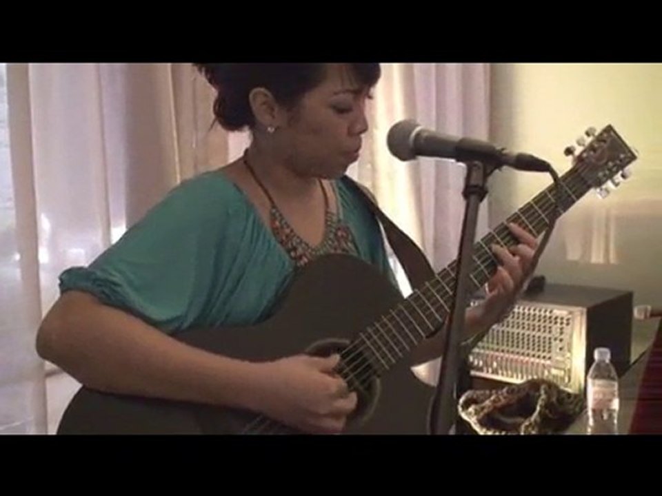 JK - Talented Guitarist sing at Novotel Hong Kong Nathan Roa