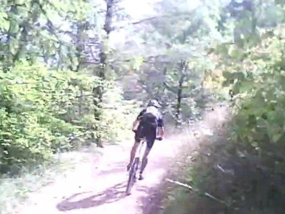 Sortie VTT à Nuces ou les "chemins à la con de Patrice".