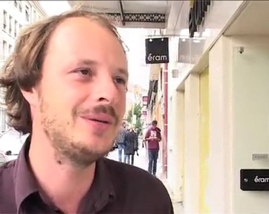 Micro trottoir sur les services clients