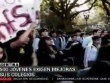 Jóvenes en Argentina exigen mejoras a sus colegios