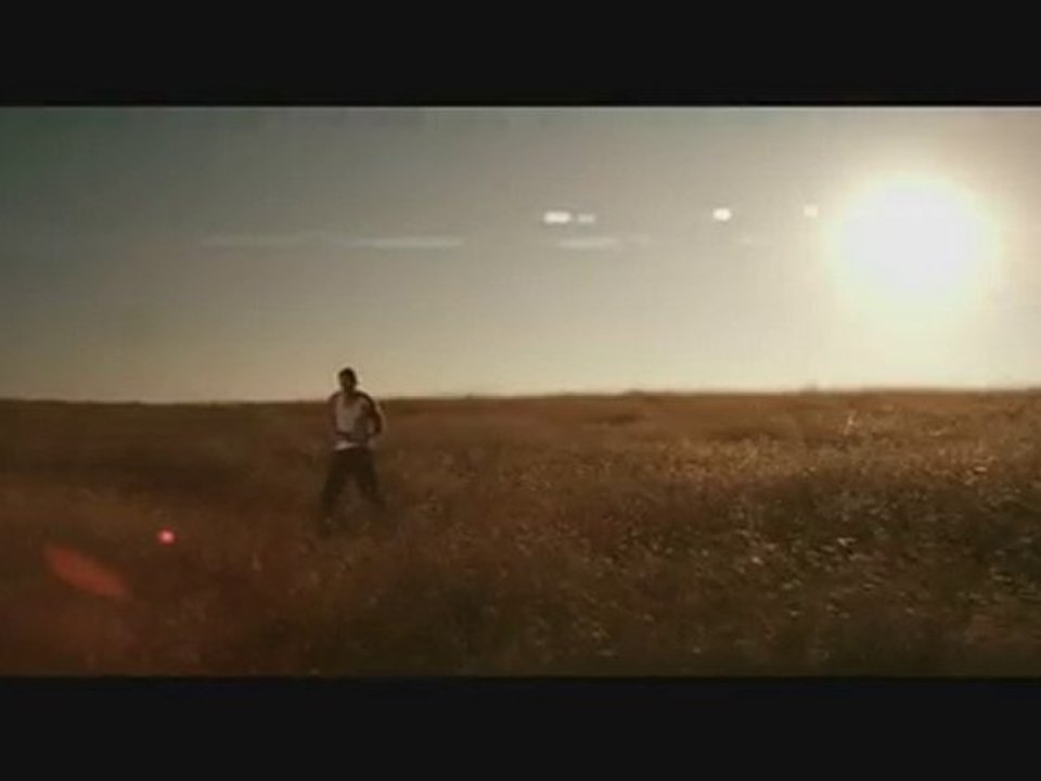 Eminem - Love The Way You Lie ft Rihanna (clip officiel)