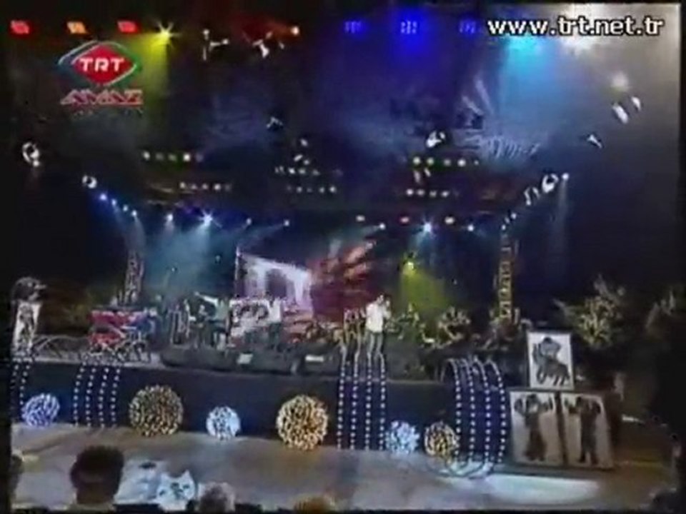 Ayna'dan yansıyanlar -  Sirtaki Show