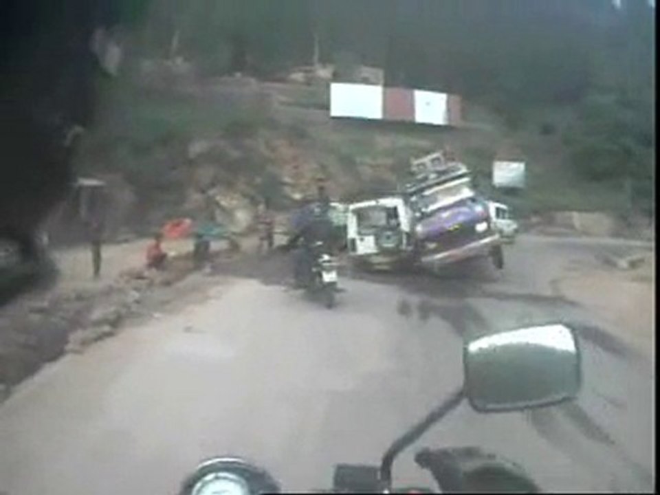 ¡¡ Cuidado con el autobus !!