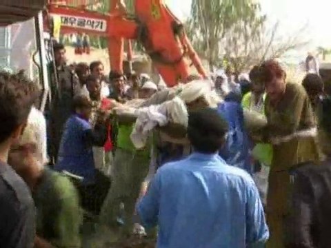 Очередной теракт в Пакистане: убито 19 человек