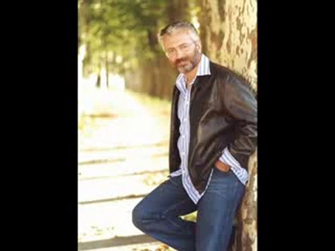 Onur Akın-Yağmur Yüreklim. (Kar Taneleri)