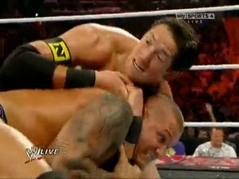 Огън в очите на Ортън