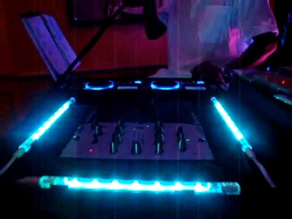 9  03 09 10  TONIO  AUX 4 VENTS Dreux