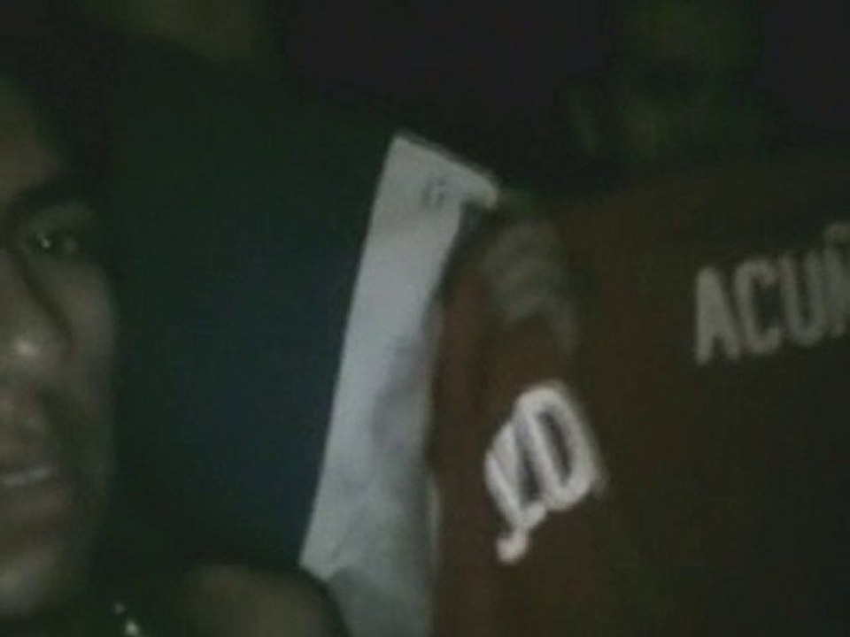 Chilean miners sit back and watch the footy