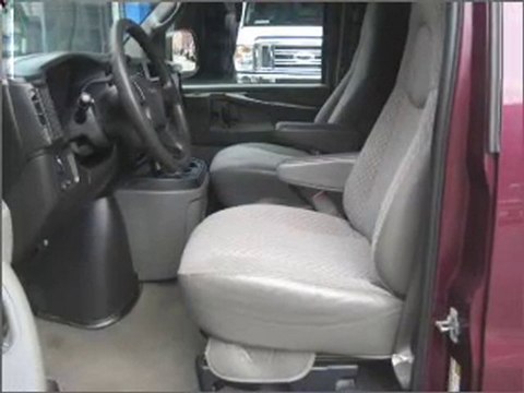 2005 GMC Savana Woodside NY - by EveryCarListed.com
