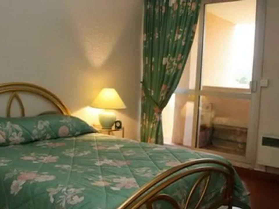 325.000 - Appartement traversant au port de bormes les mimos