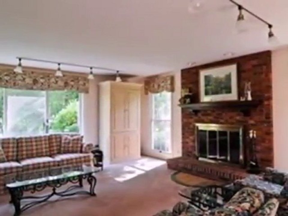 Homes for Sale - 2345 Indian Ridge Dr - Glenview, IL 60026 -