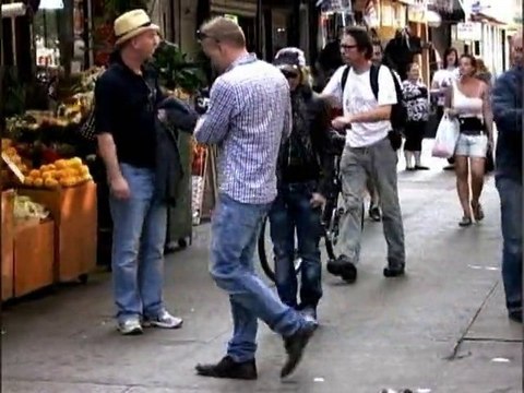 SNTV - Madonna gets 'tude on the train