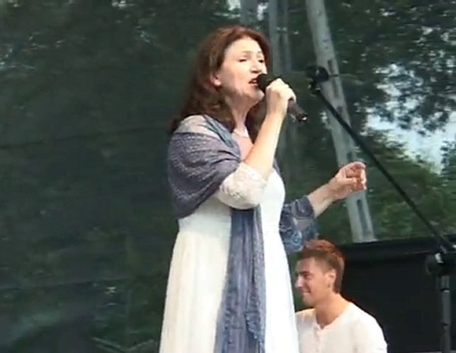 HALINA FRACKOWIAK - DANCING QUEEN