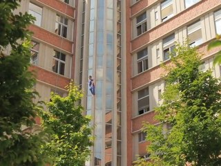 Clairière Urbaine par Fabrice Guillot / Cie Retouramont