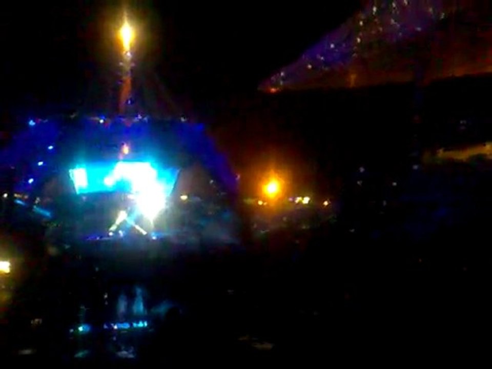 U2 360 o istanbul konseri erkan and günay 06 Eylül 2010 -10