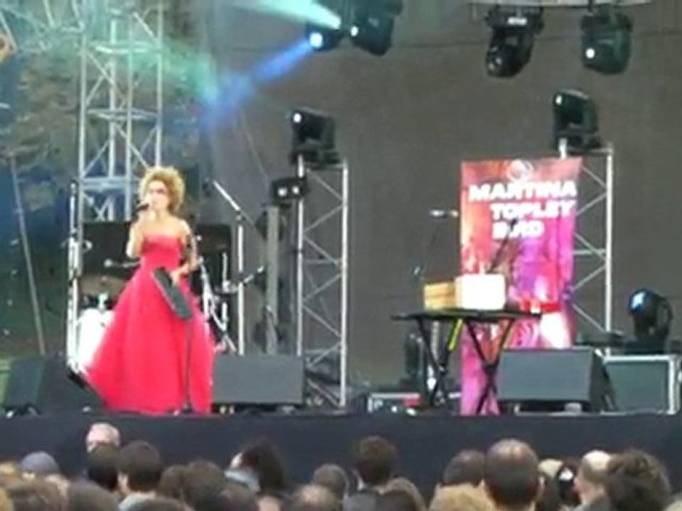 Martina Topley Bird "baby blue" Rock en Seine 2010